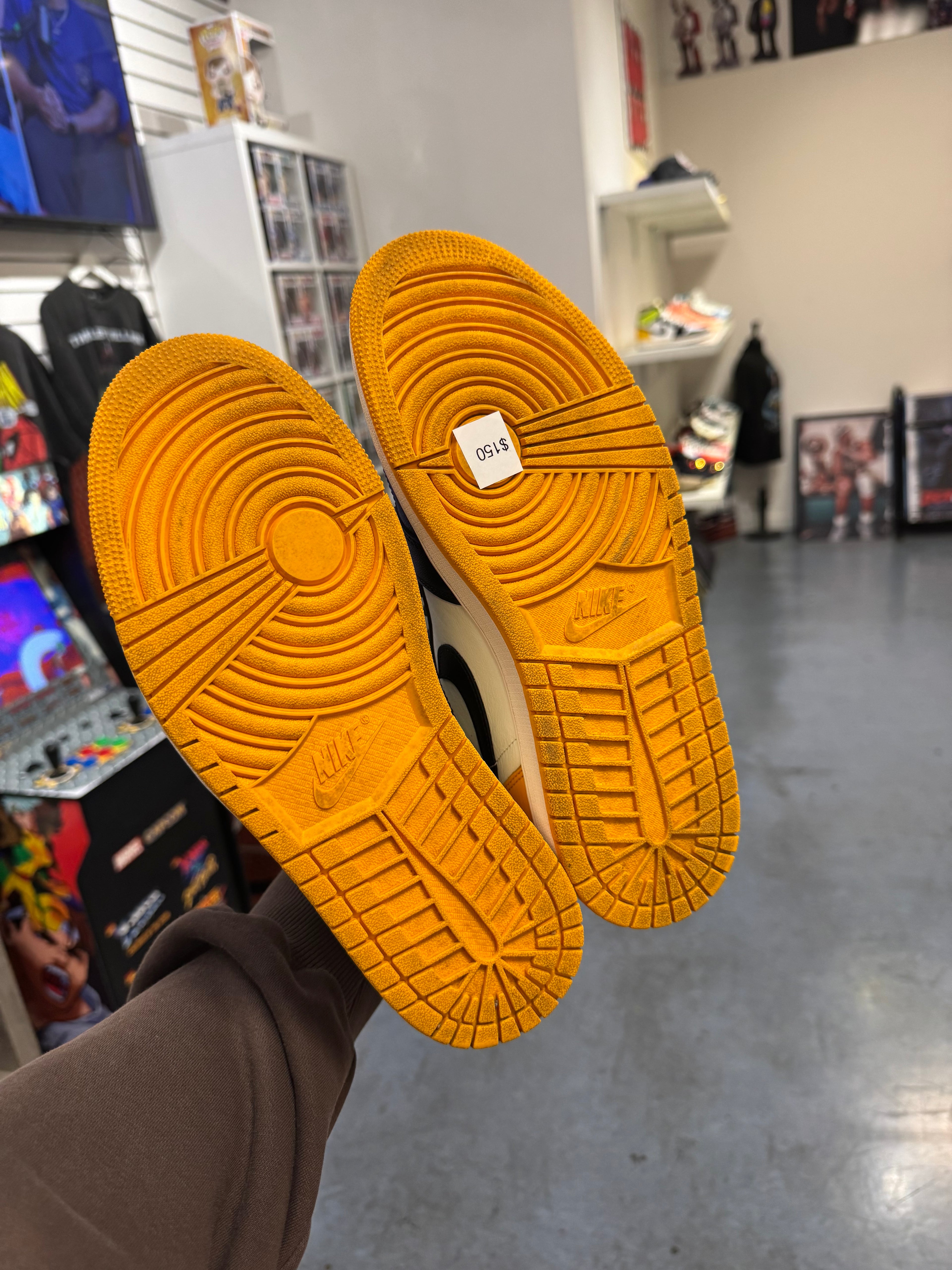 Preowned Jordan 1 Retro High Taxi