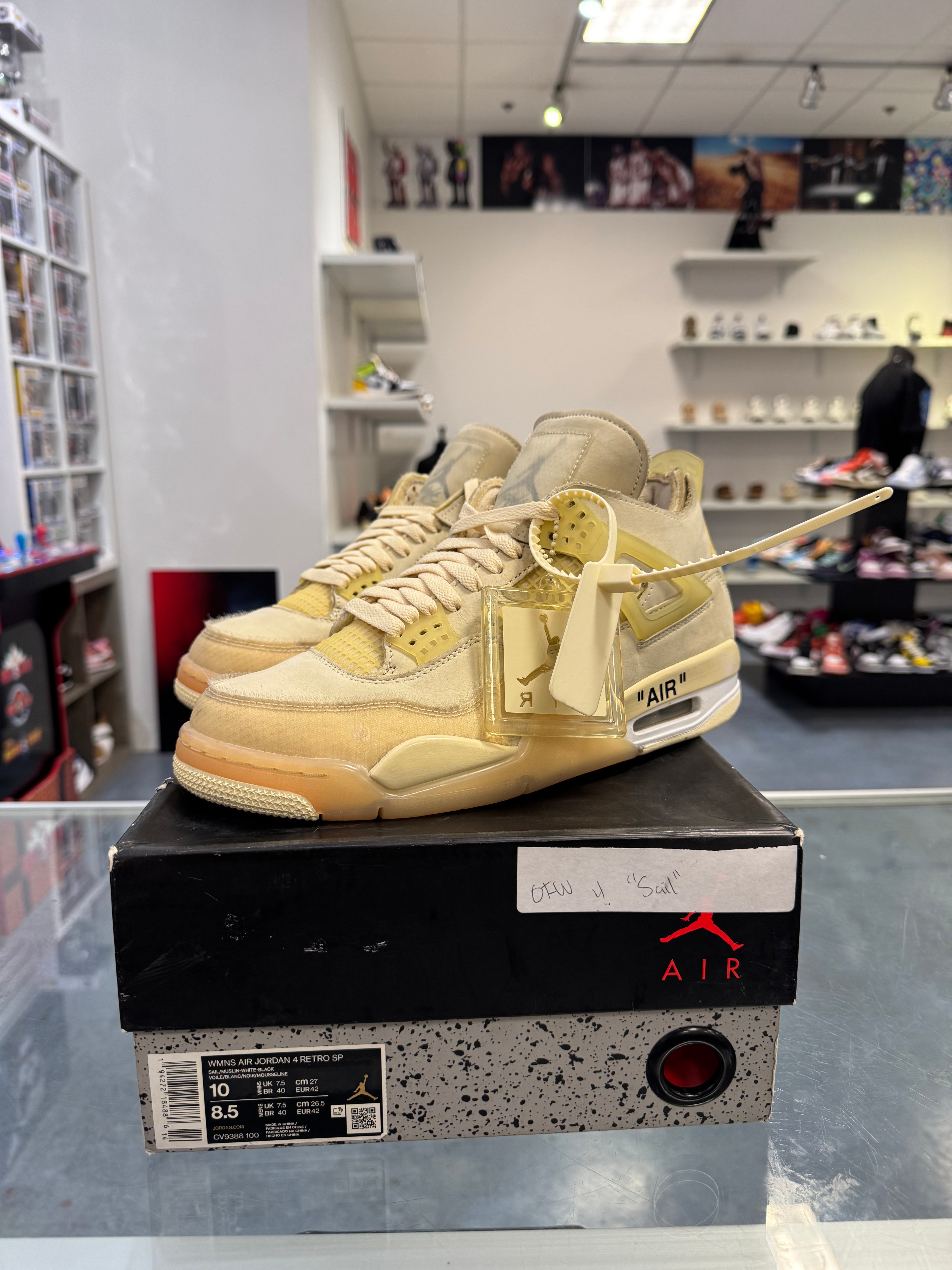 Preowned Jordan 4 Retro Off-White Sail