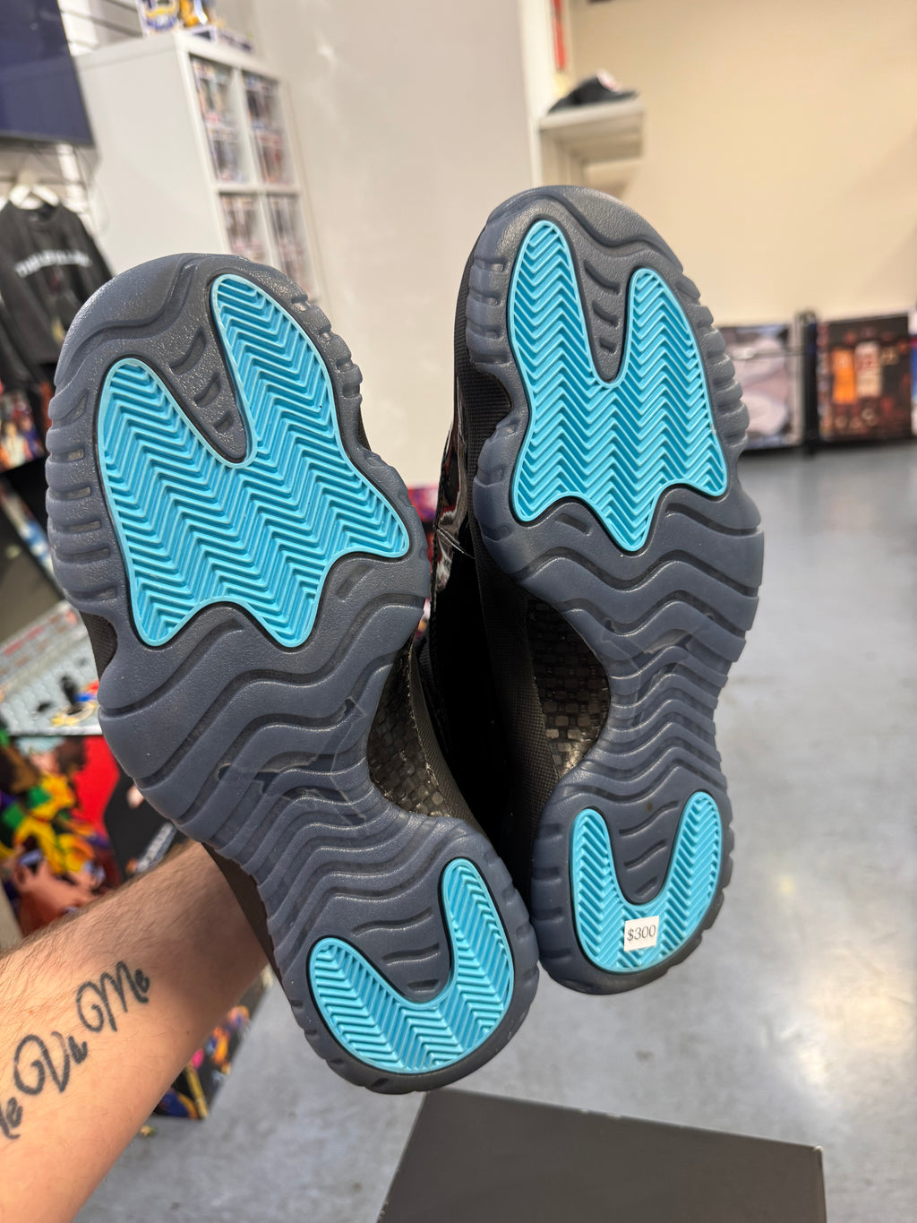 Preowned Jordan 11 Retro High Gamma