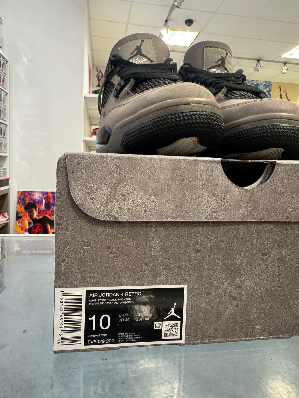 Preowned Jordan 4 Retro Cave Stone