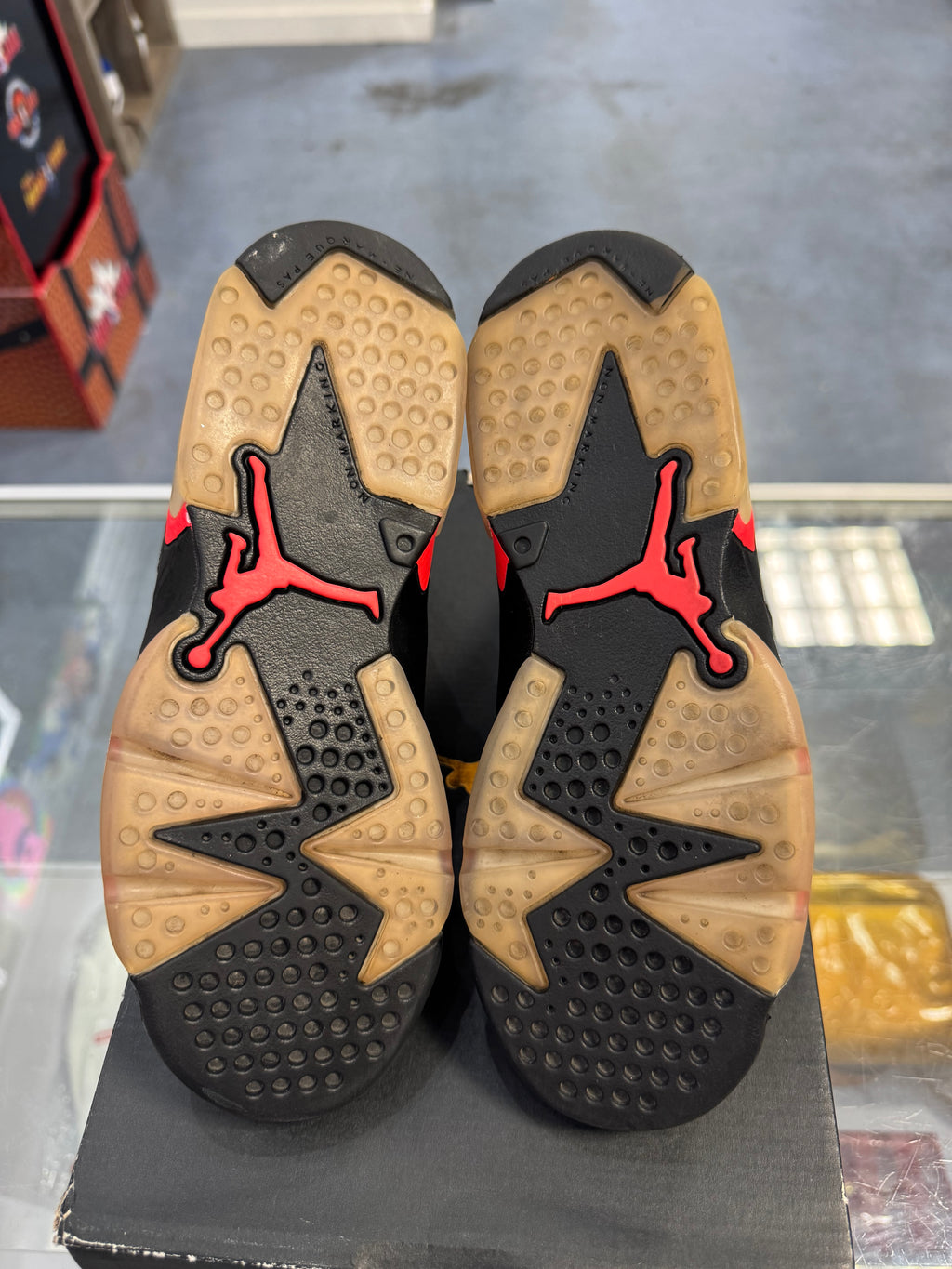Preowned Jordan 6 Infrared GS