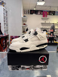 Preowned Jordan 4 Retro Flight Club