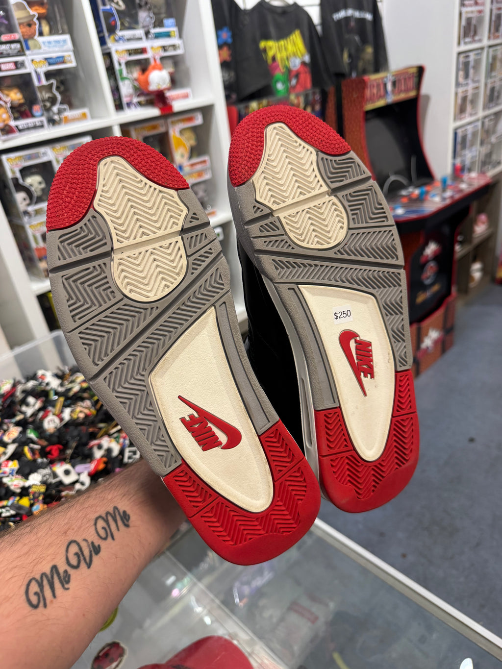 Preowned Jordan 4 Retro Reimagined Bred