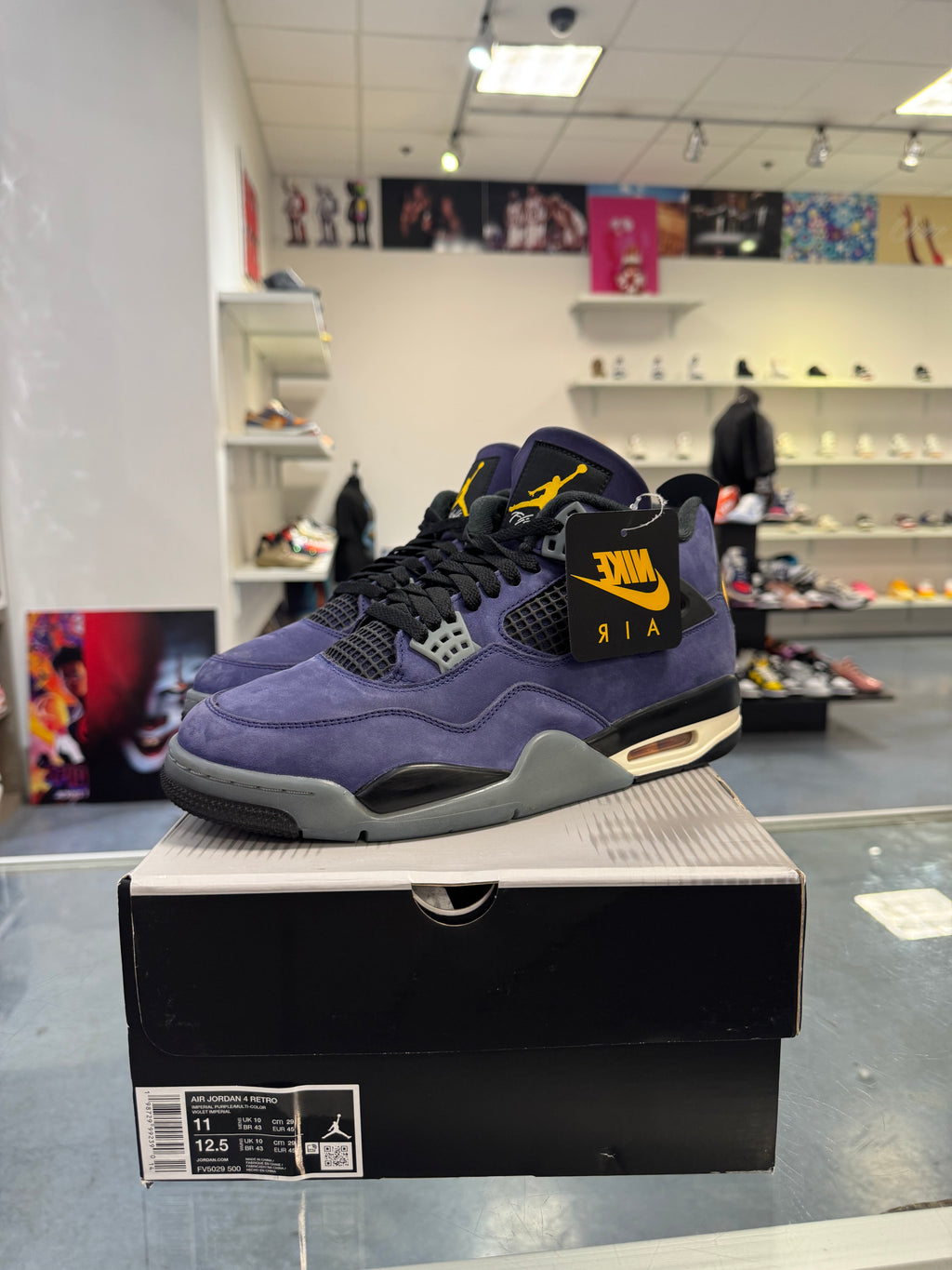 Preowned Jordan 4 Retro Laker
