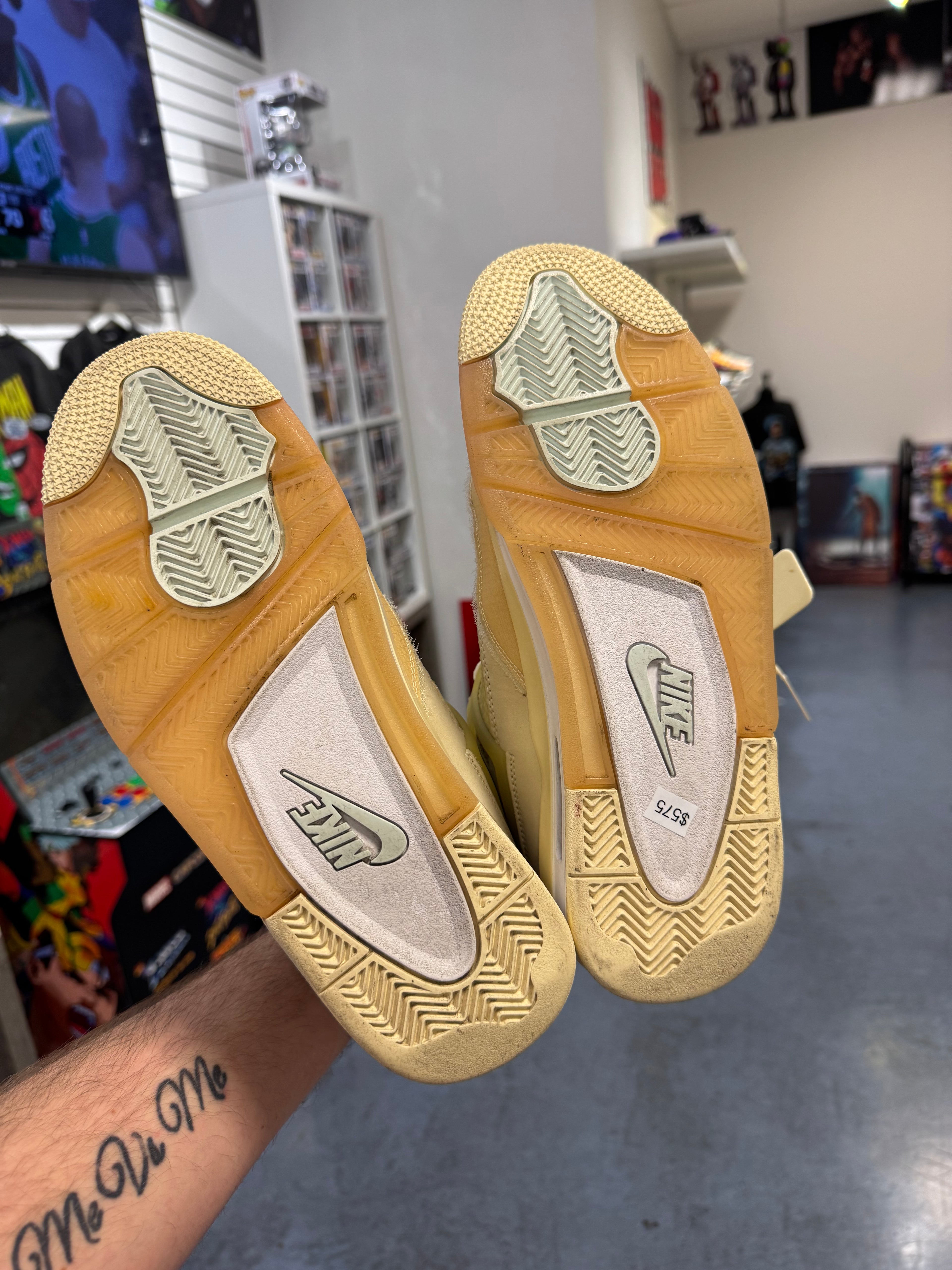 Preowned Jordan 4 Retro Off-White Sail
