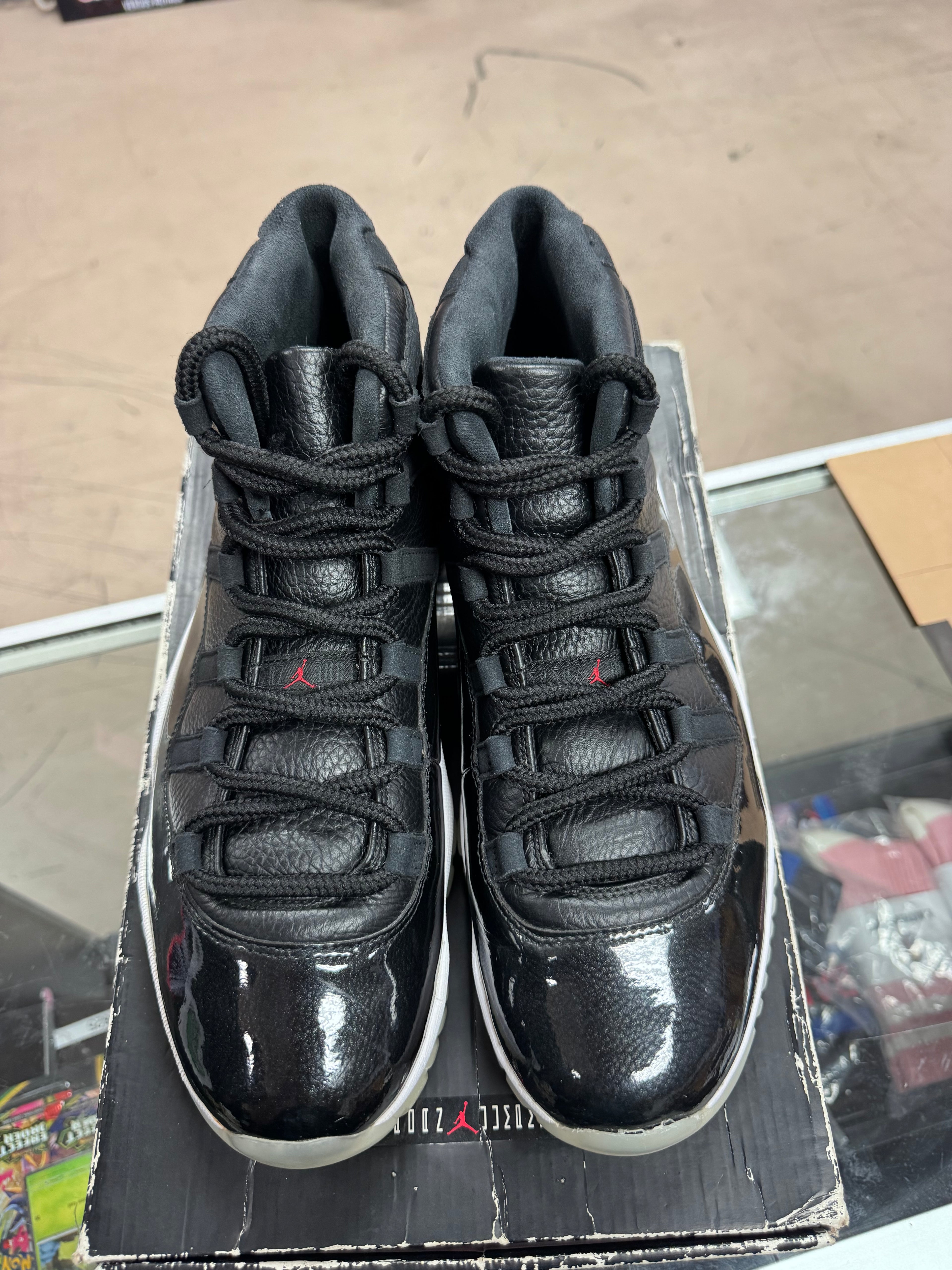 Preowned Jordan 11 Retro High 72-10