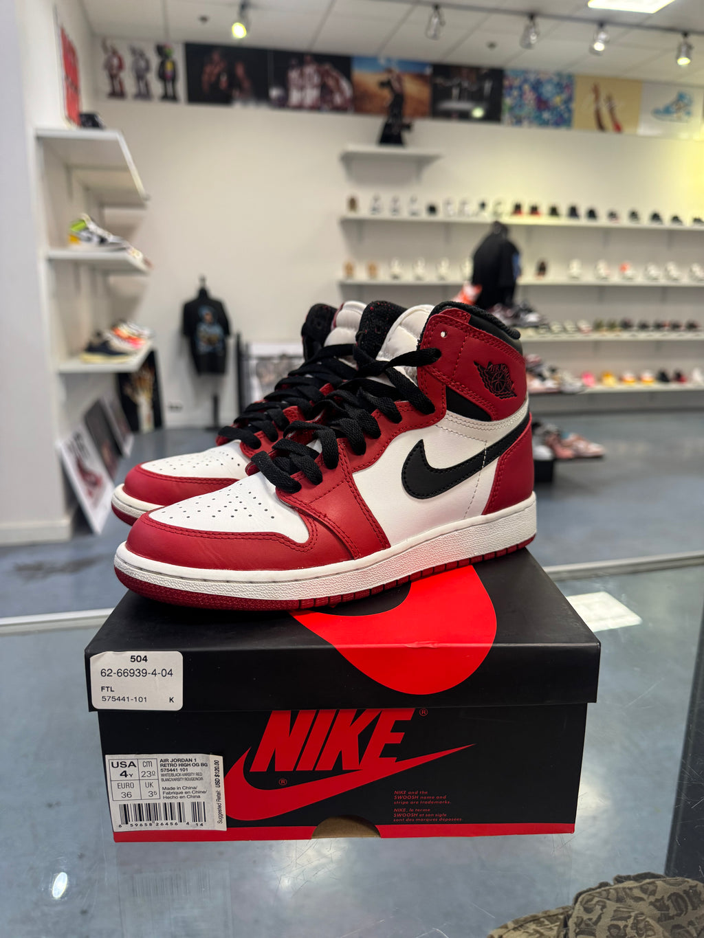 Preowned GS Jordan 1 High Chicago 2015 Pair