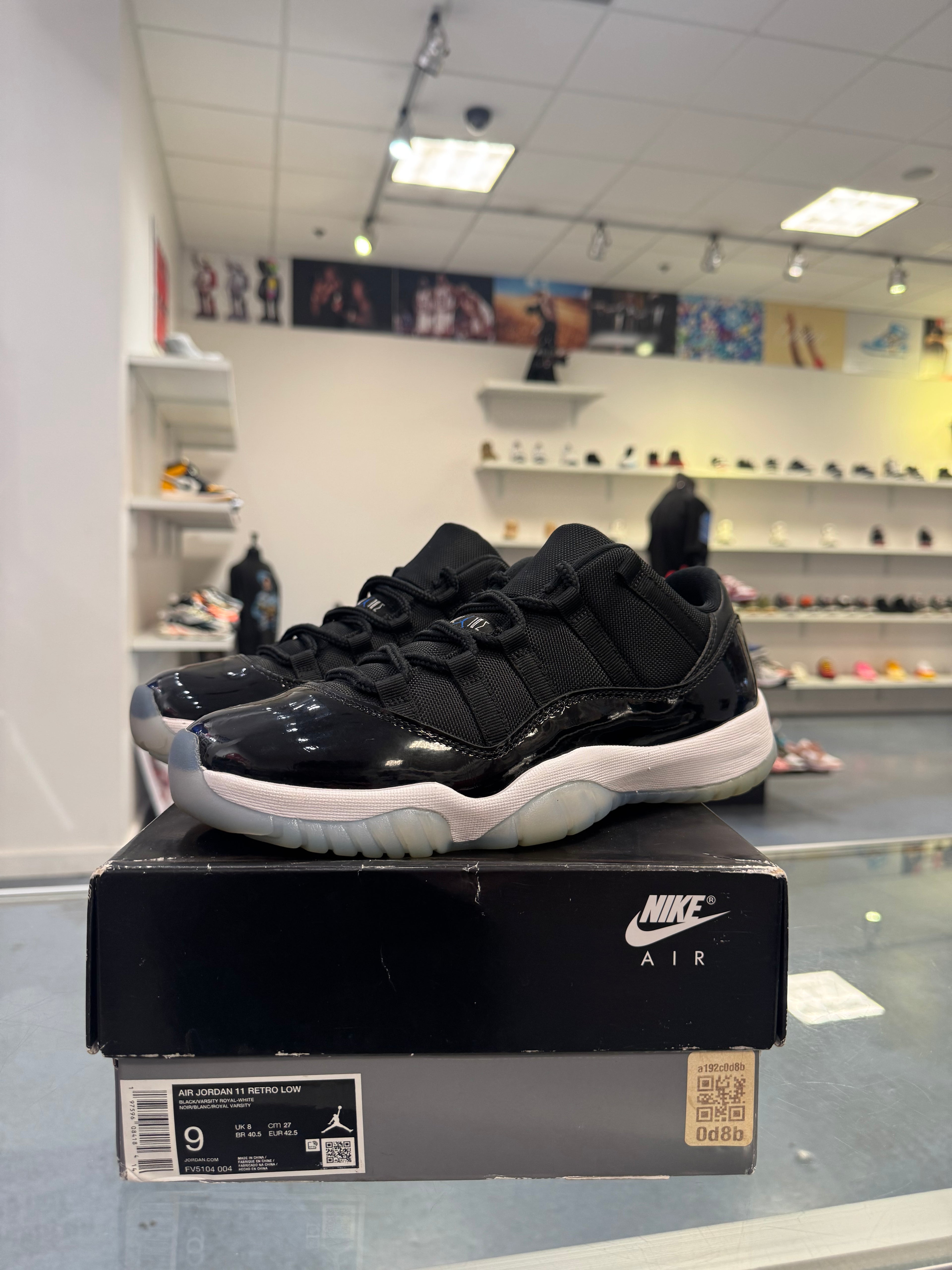Preowned Jordan 11 Retro Low Space Jam