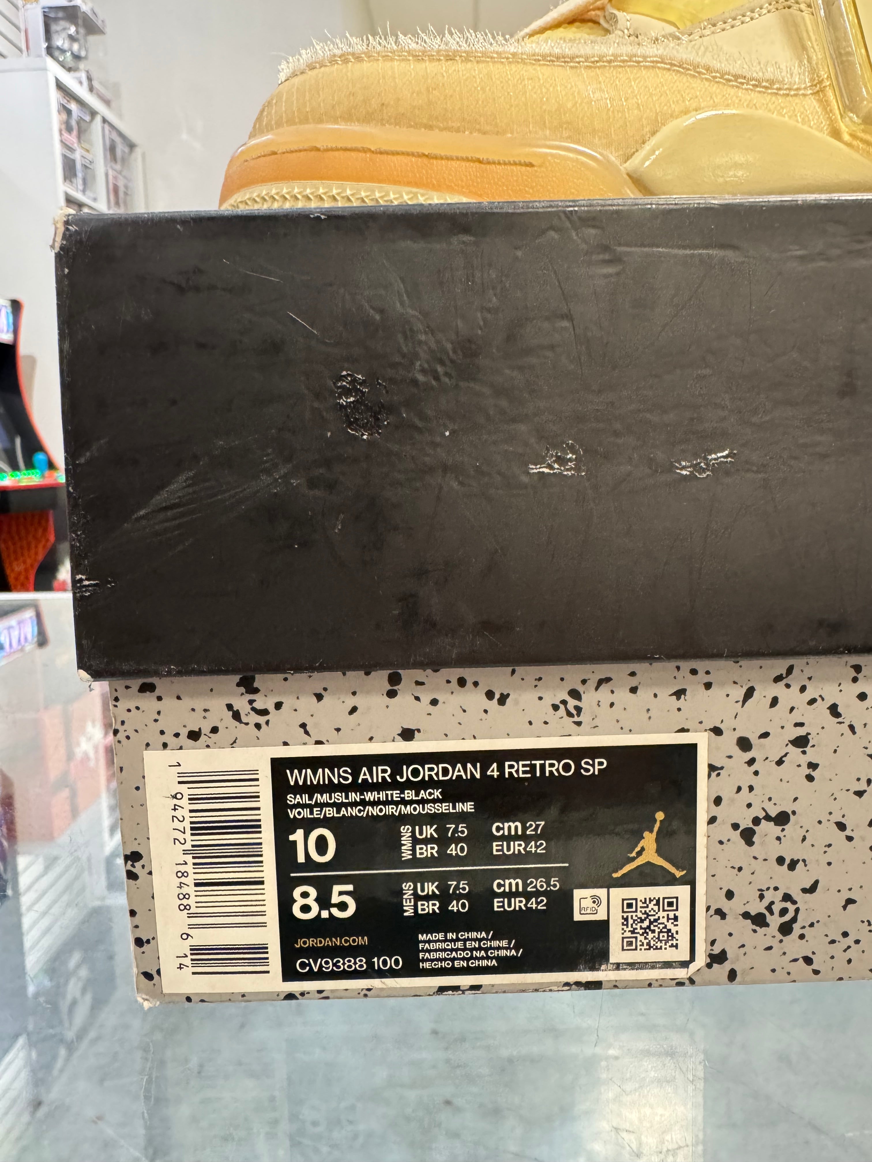 Preowned Jordan 4 Retro Off-White Sail