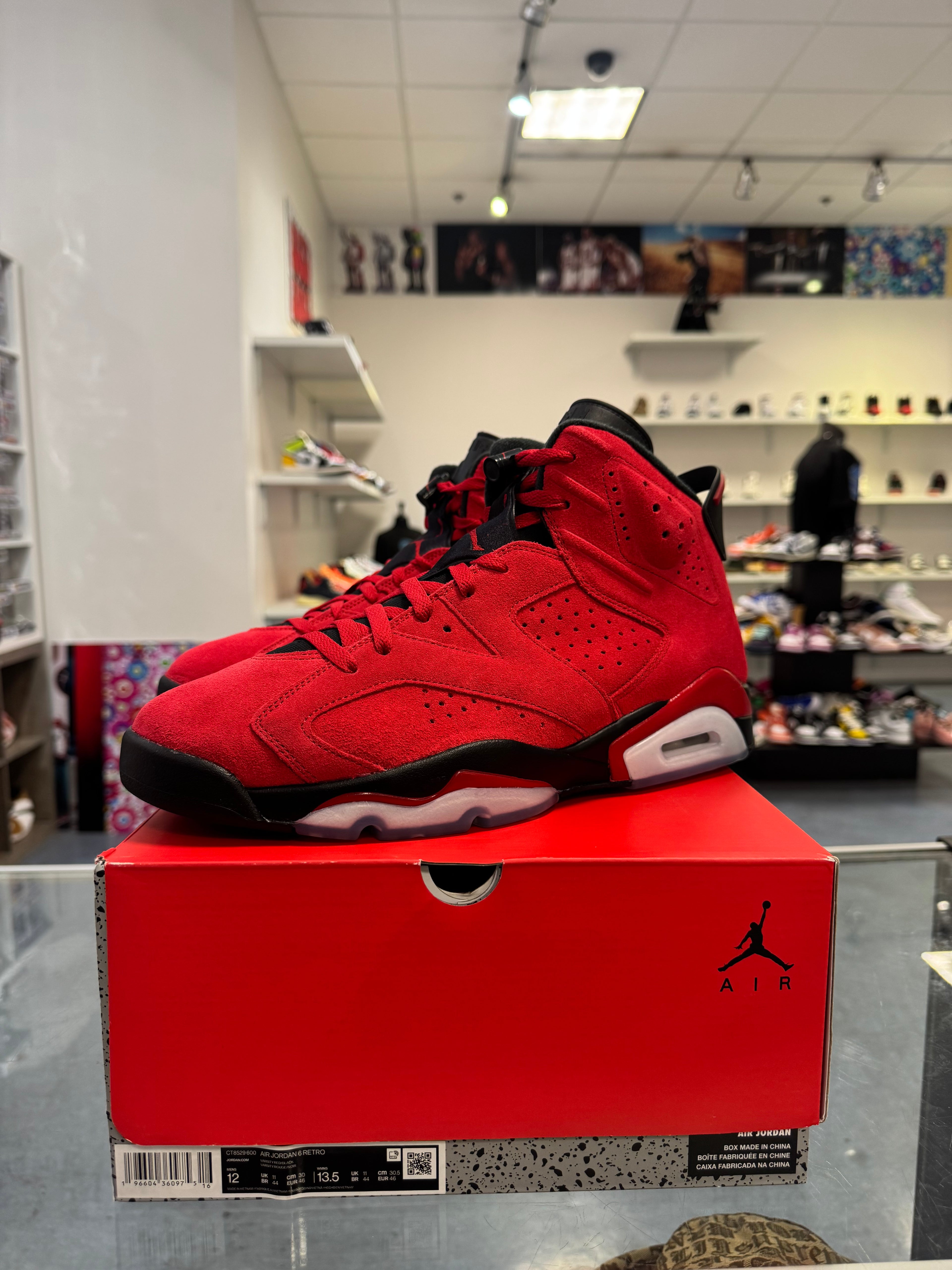 Preowned Jordan 6 Retro Toro Bravo
