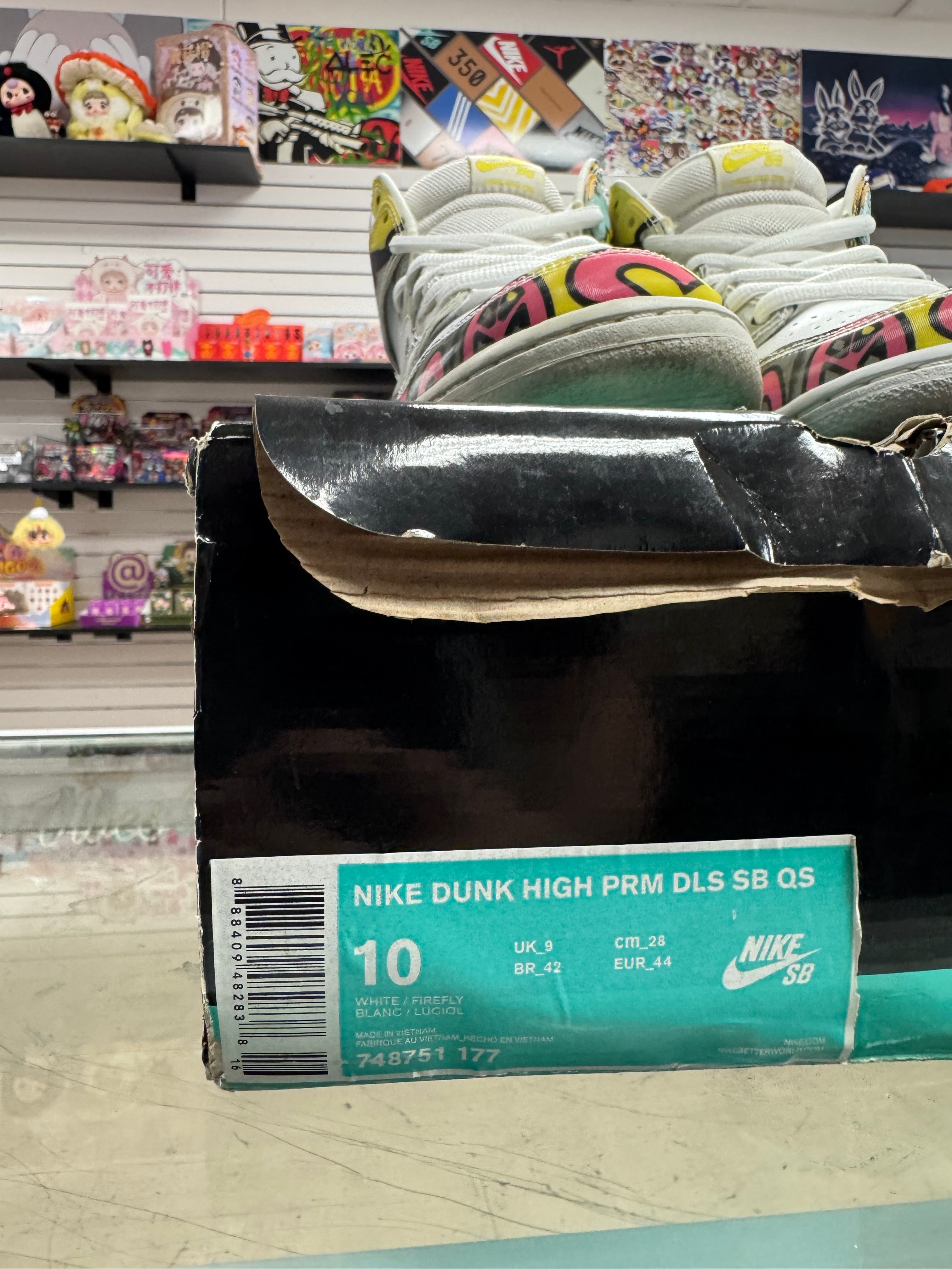 Preowned Nike SB High De La Soul 2015 Pair