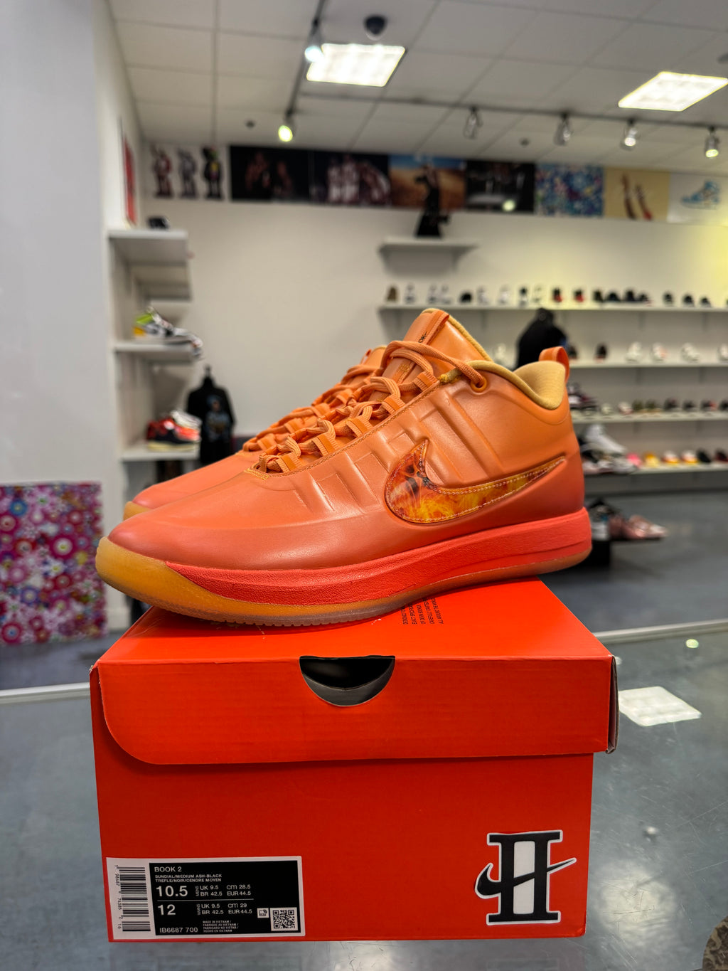 Preowned Nike Book 2 Phoenix