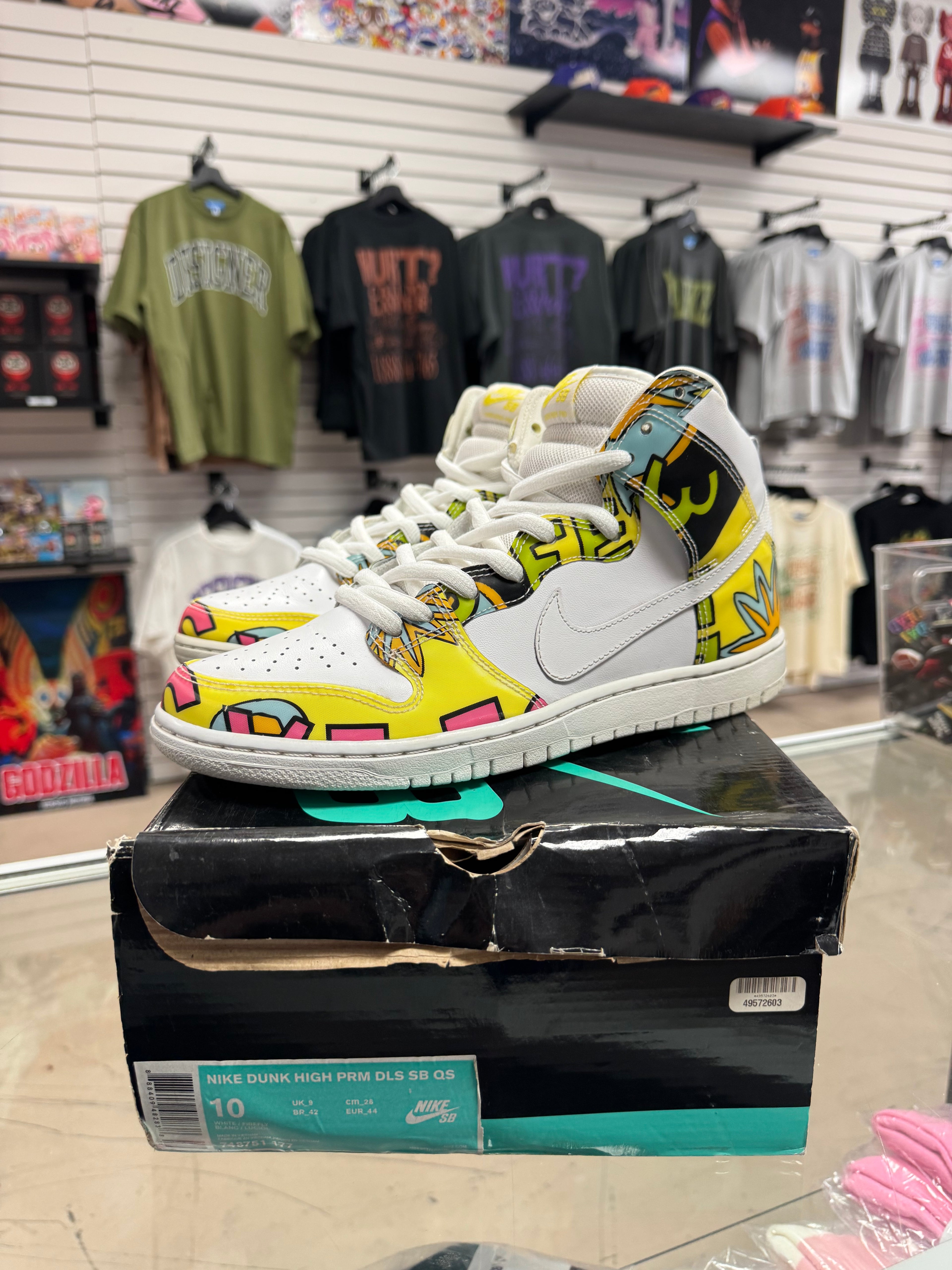 Preowned Nike SB High De La Soul 2015 Pair