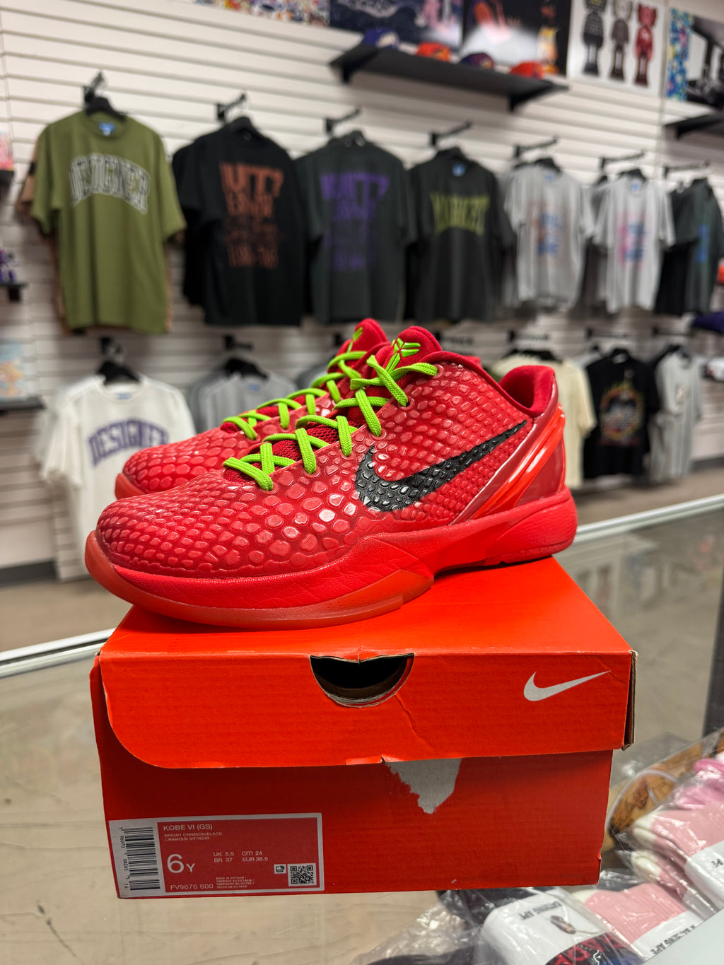 Preowned GS Kobe Nike 6 Reverse Grinch